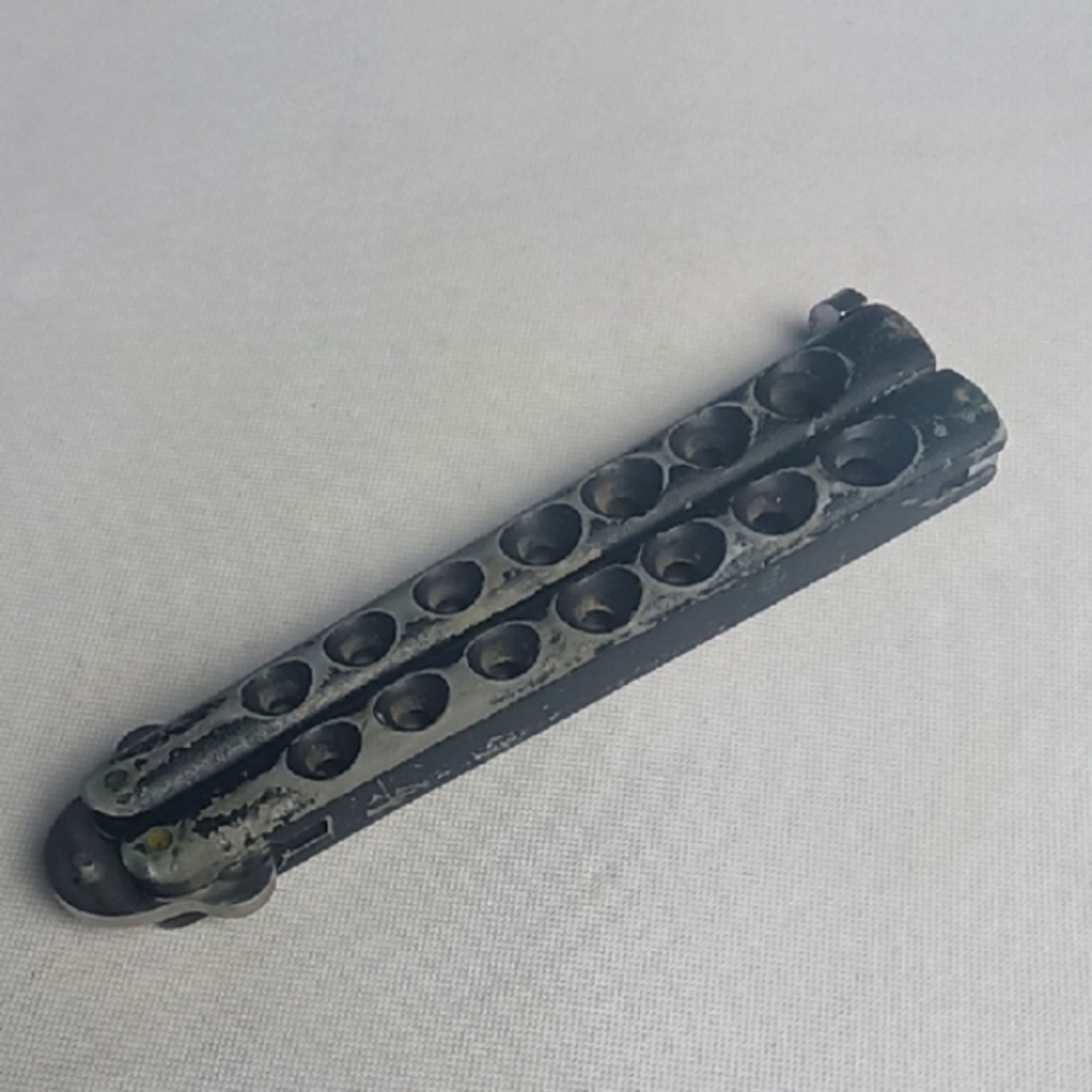 Shanghai Butterfly Knife.